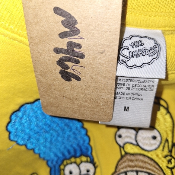 A Simpsons Yellow Embroidered Sweater In A Mens Medium. Pre-loved - Picture 11 of 11